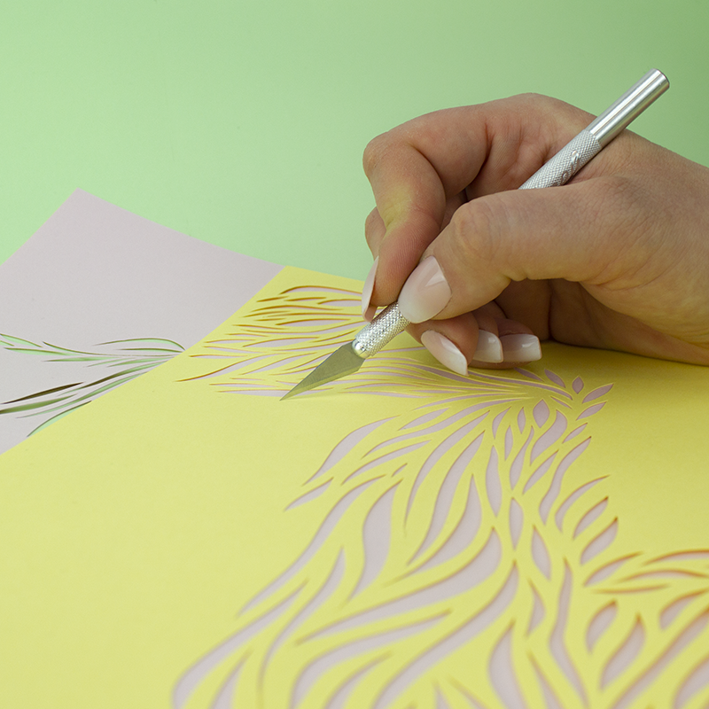 EX19001 Нож N1 и набор из пяти разных лезвий