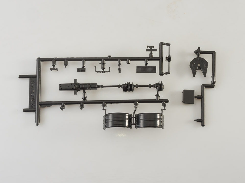 1177KIT Сборная модель МАЗ-6422 седельный тягач, поздний AVD Models