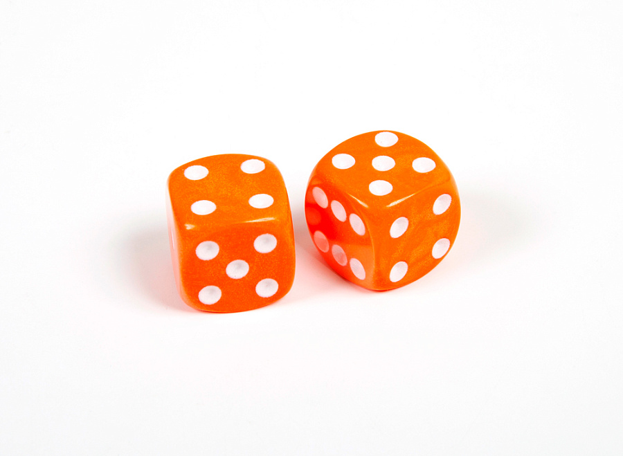 1232 Набор из 2 кубиков D6, 16мм. Оранжевый с белыми точками в блистере