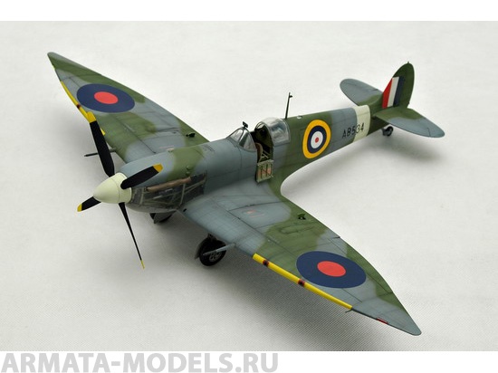 02413P Британский истребитель Supermarine Spitfire Mk.VI Trumpeter