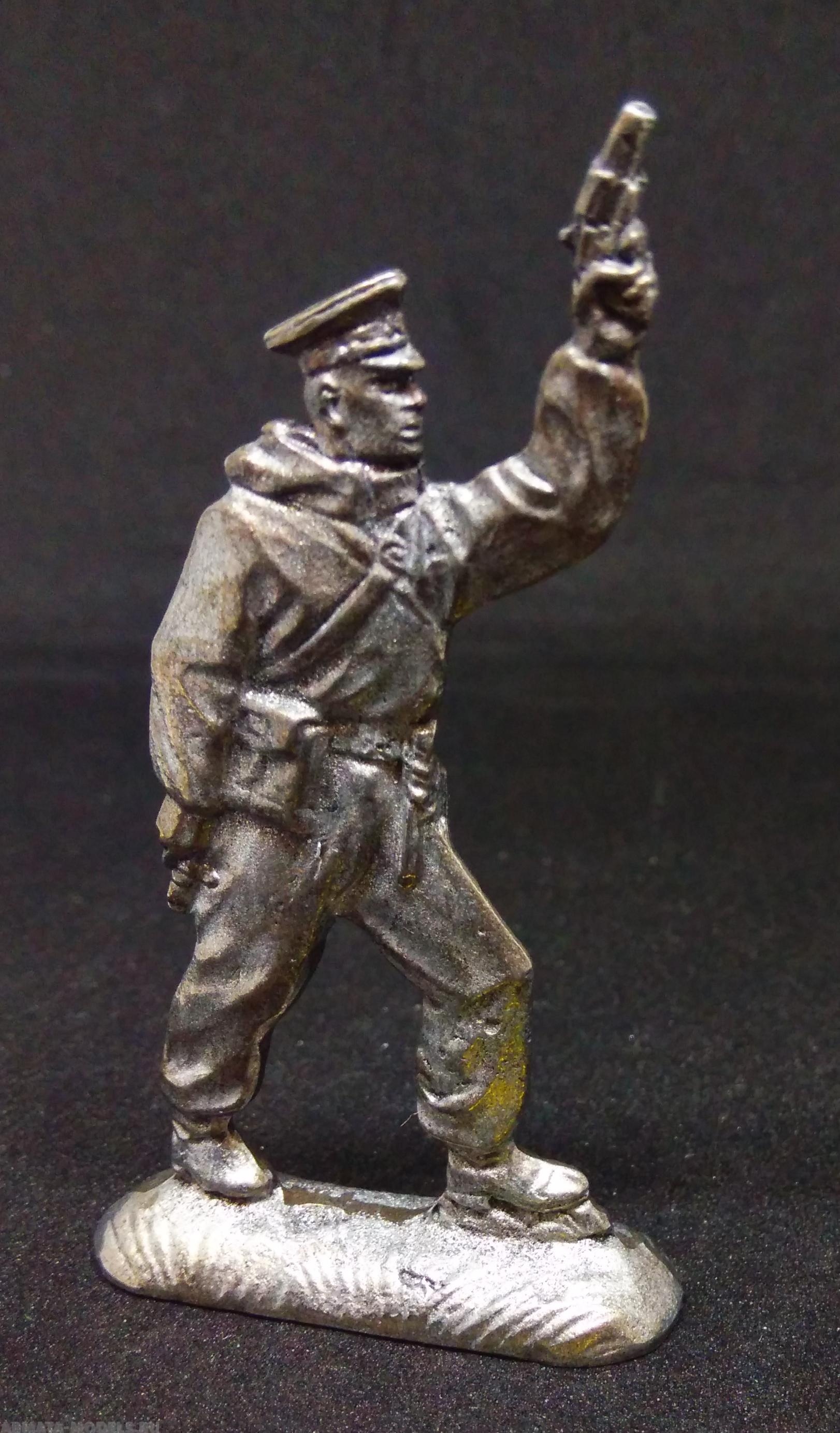 Н-7-106 Пограничник с ракетницей Солдатики "Ура"