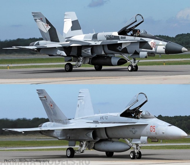 02202 Самолет Boeing F/A-18A+ Hornet VFC-12 Adversary Combo (2 x kits) Hasegawa