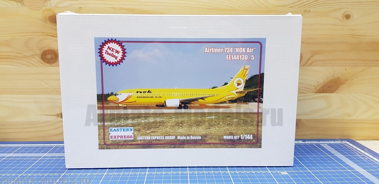 ЕЕ144130_5 Авиалайнер 737-400  NOK Air Цыпленок Восточный экспресс