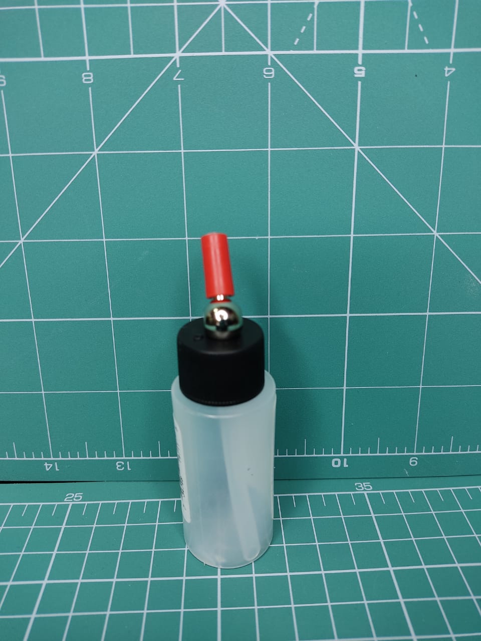 I4701IW Бачок Пластиковый 28 мл для Iwata HP-BCS с металлическим соединителем (I 470 1)  1 шт