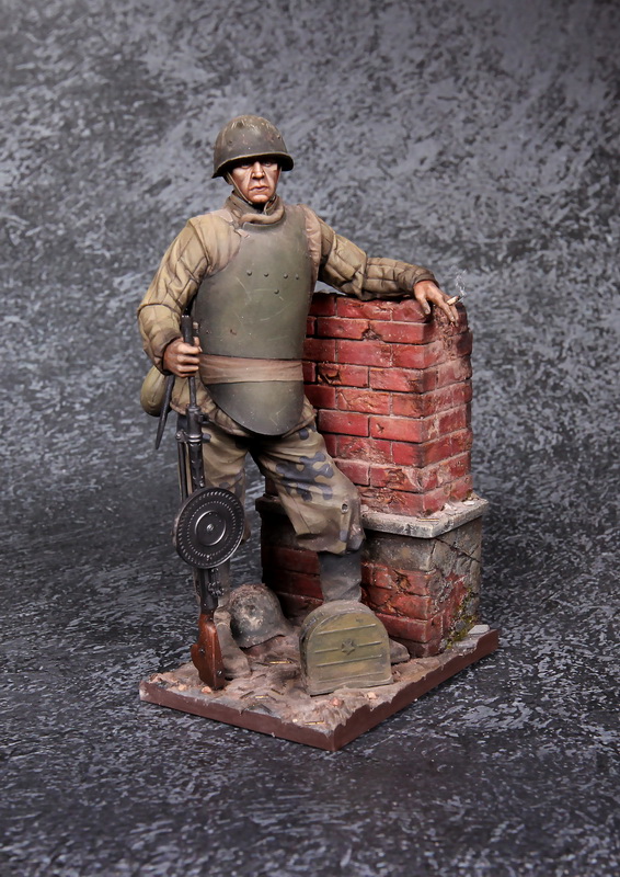 3010SOGA Пулемётчик   штурмовой инженерно-сапёрной бригады. 1943-45г. SOGA Miniatures