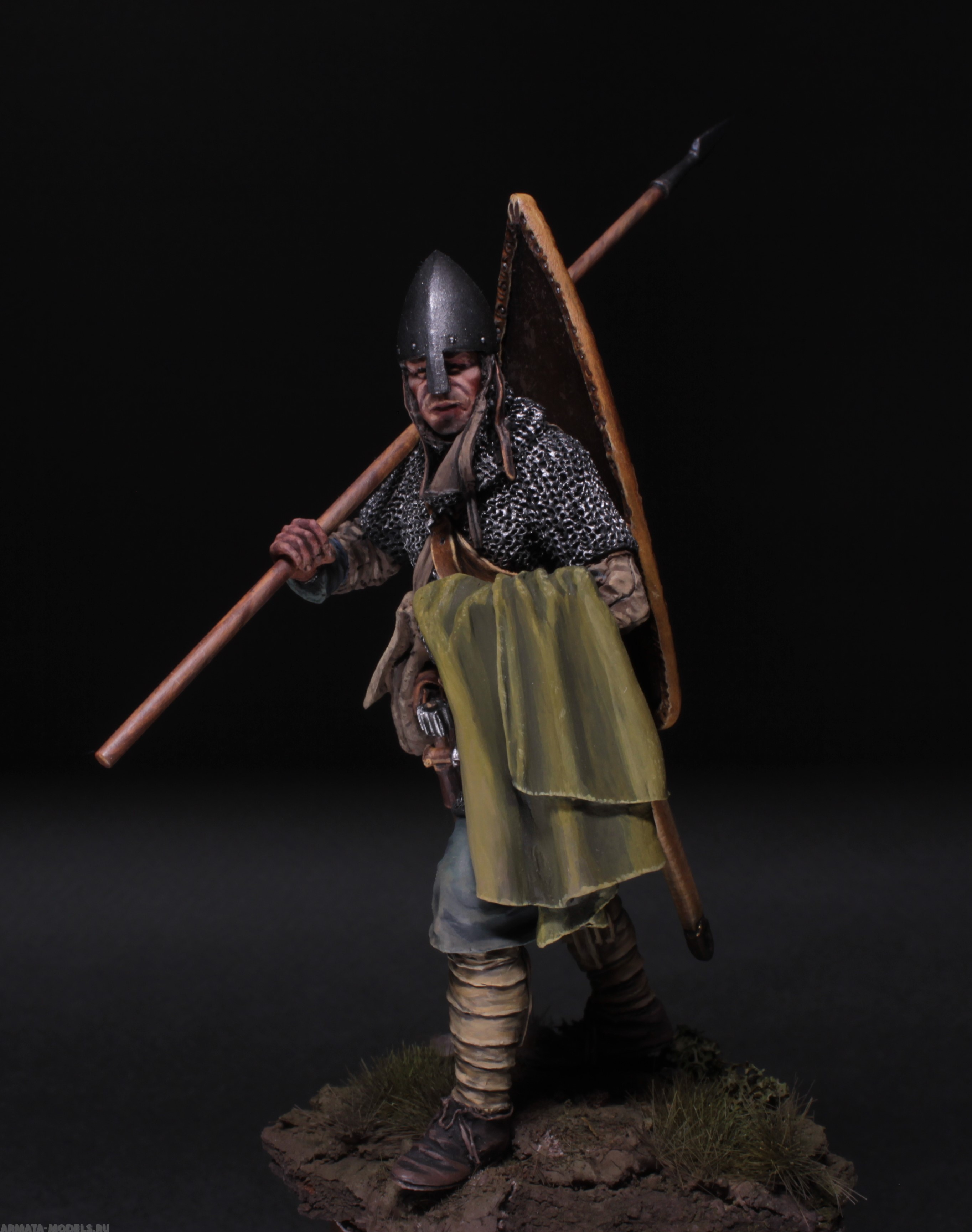 75-016TIN European knight TinBerlin