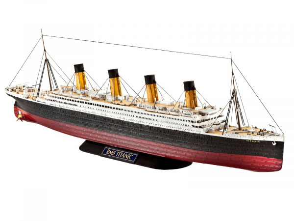 05210 Пароход Титаник, британский Revell