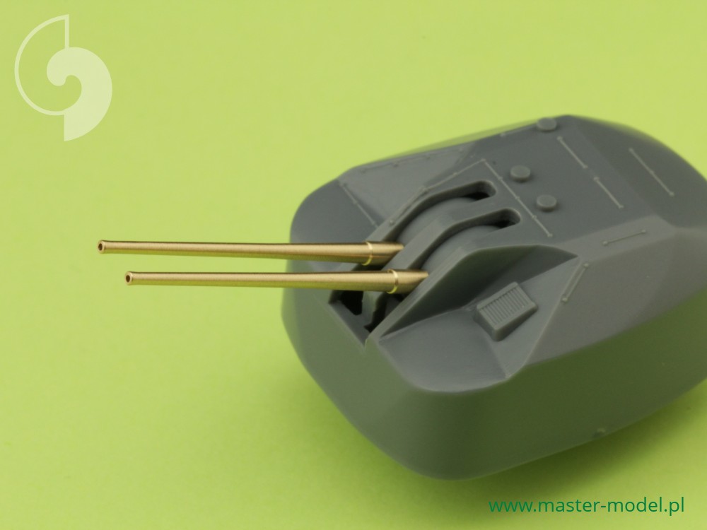 SM-200-004 IJN 10 см / 65 (3,9 дюйма) стволов тип 98 (8 шт.)