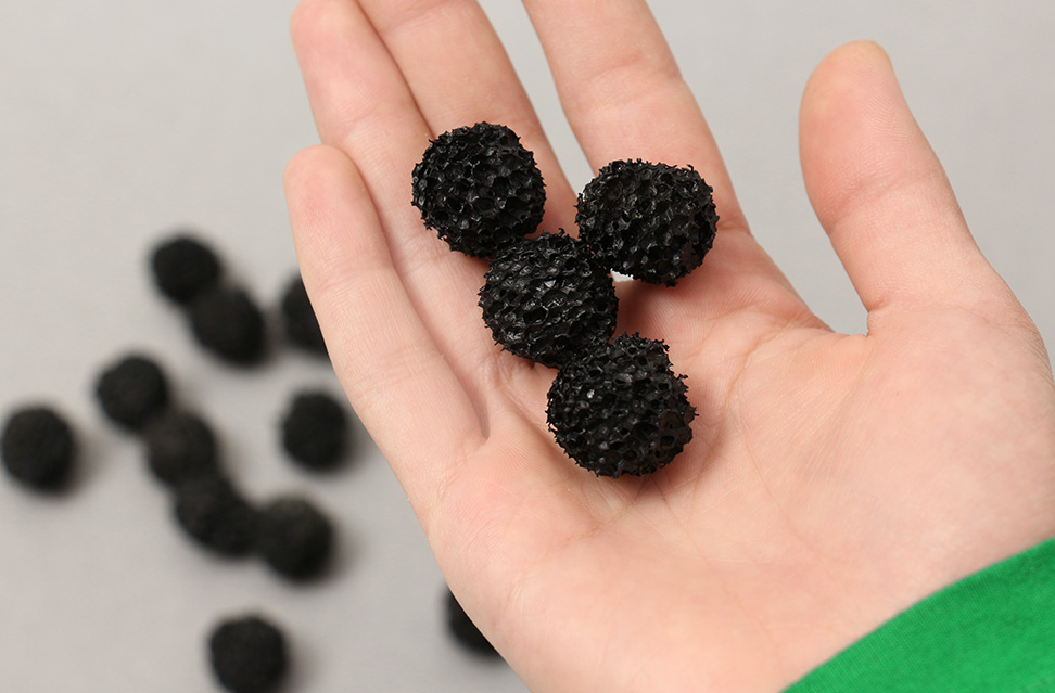 030shk002 Шарики ППУ черные. 20шт. 15-20мм.