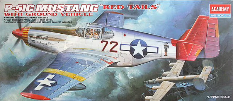 2225D Самолет P-51C Mustang Academy