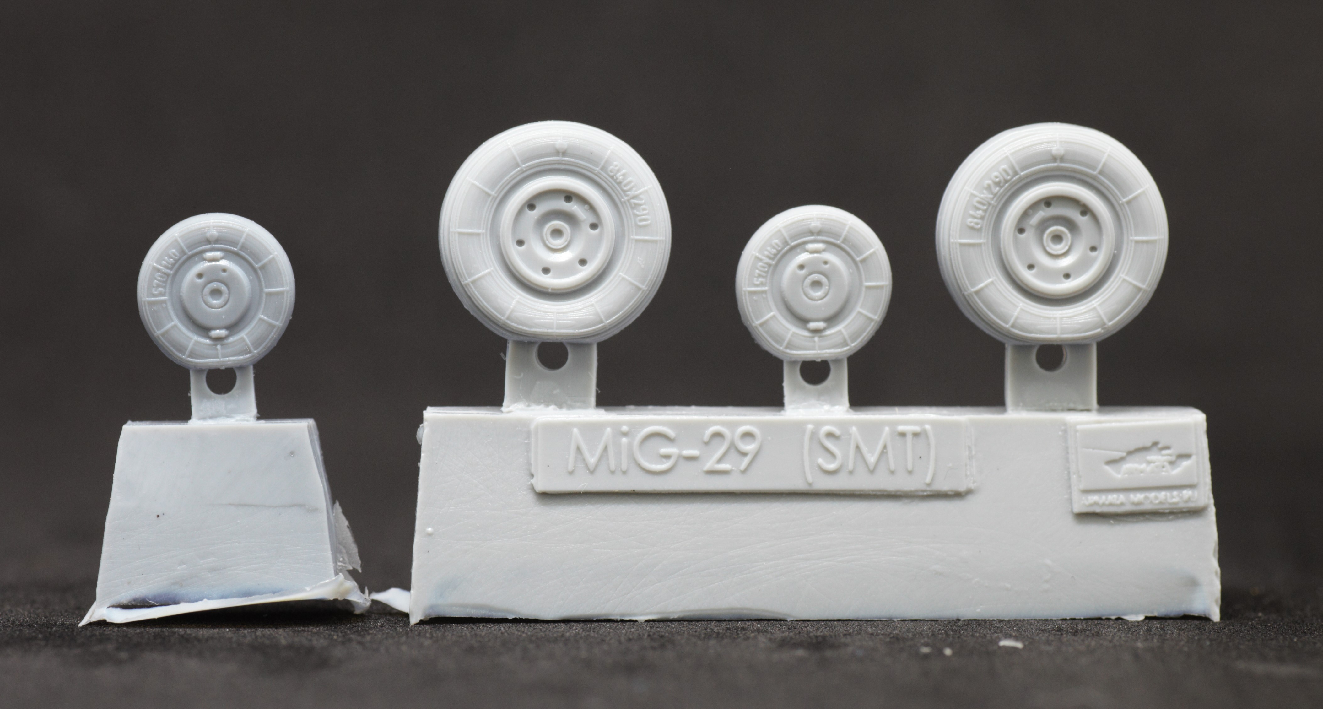 AM7212 Колеса по нагрузкой Миг-29СМТ