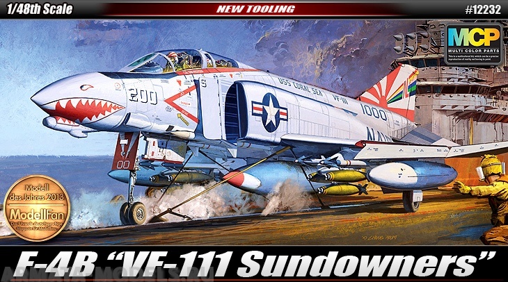 12232 Самолёт  F-4B Sundowners  Academy