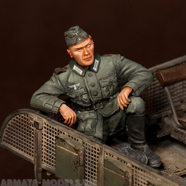 3537SOGA German antiaircraft gunner SOGA Miniatures