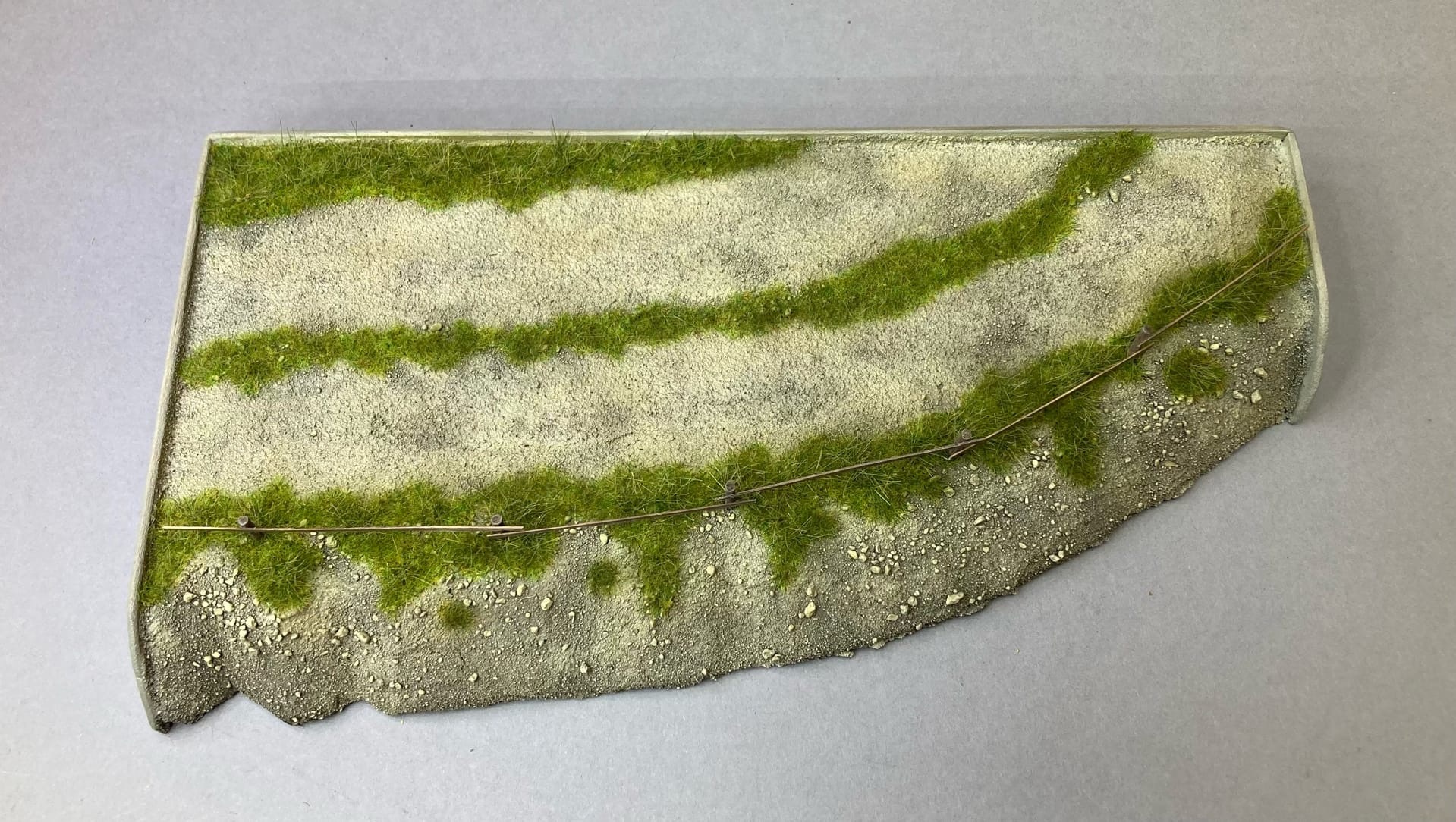 AM72234 Берег реки (26x13см)