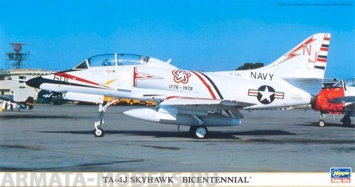 09901 Самолет TA-4J Skyhawk Bicentennial Hasegawa