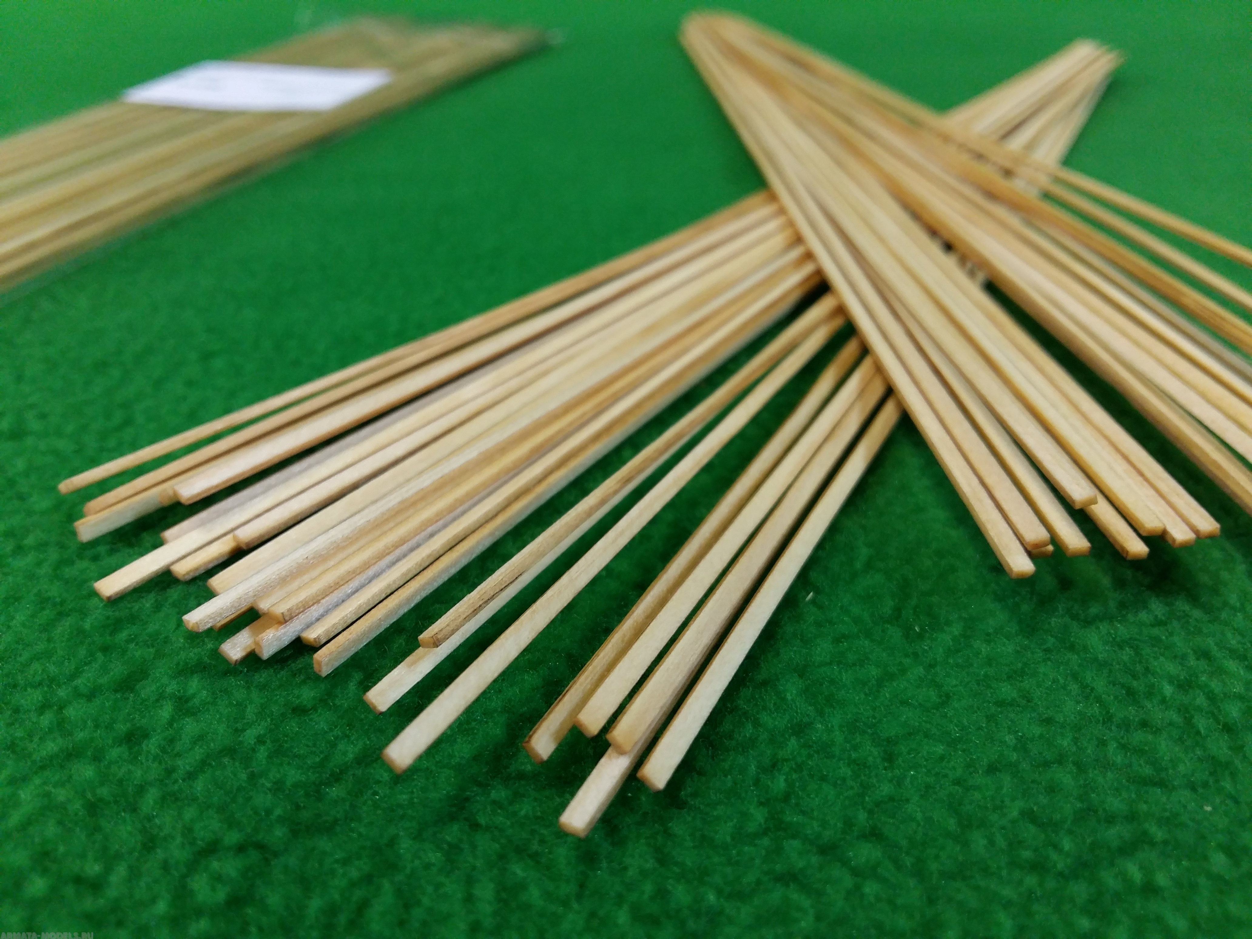 5126 рейки 1х2 мм - длина 300 мм - сосна - 50 шт