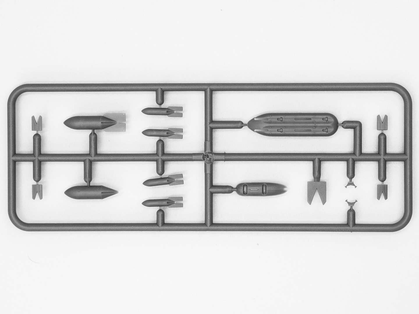 72135 Bf 109E-7/B , WWII немецкий истребитель 2 МВ ICM