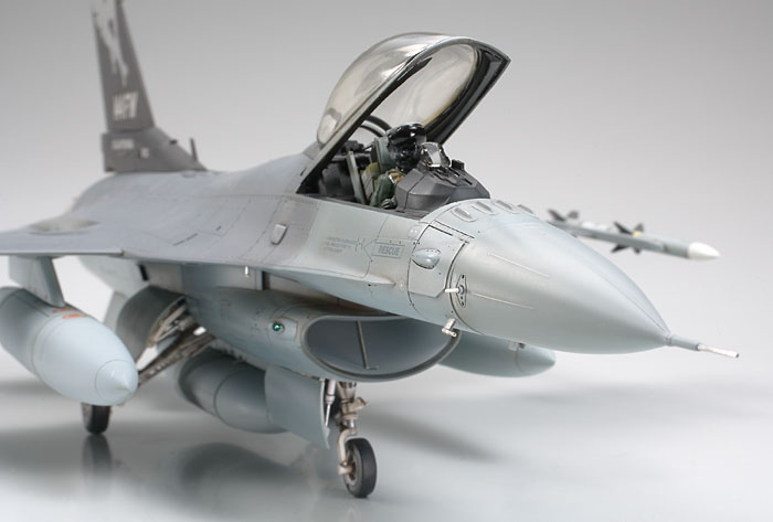 61101T 1/48 F16-C fightin falcon Tamiya