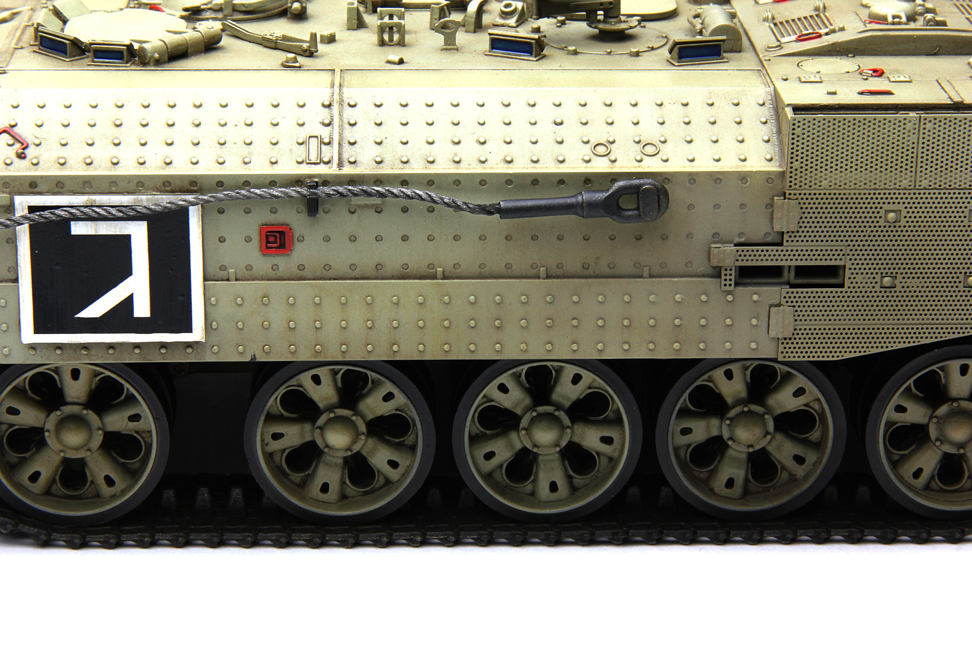 SS-003 ISRAEL HEAVY ARMOURED PERSONNEL CARRIER ACHZARIT EARLY Meng