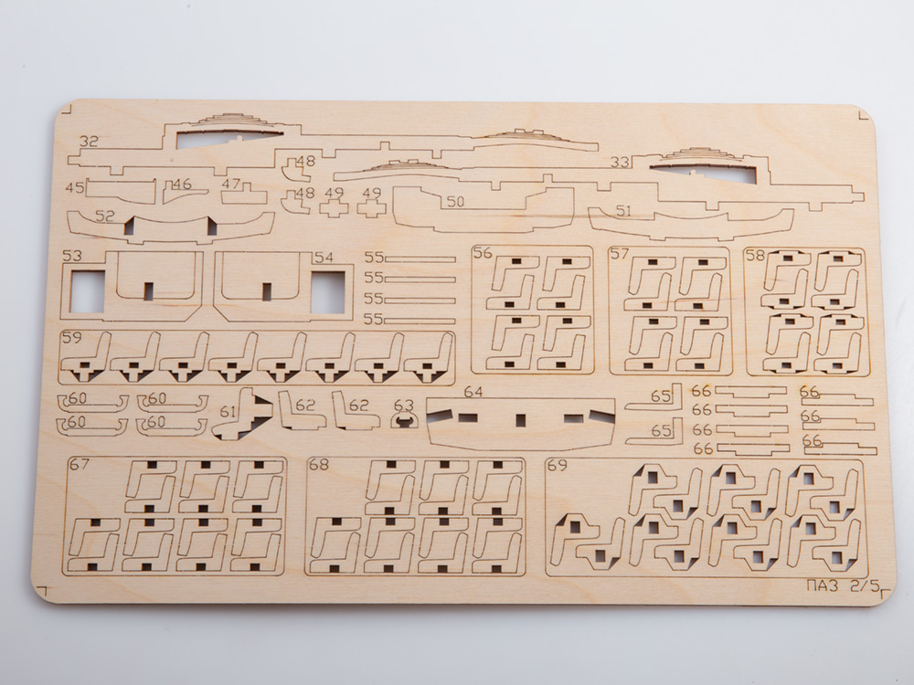 11105BAUMI Сборная модель ПАЗ-3205 автобус Baumi
