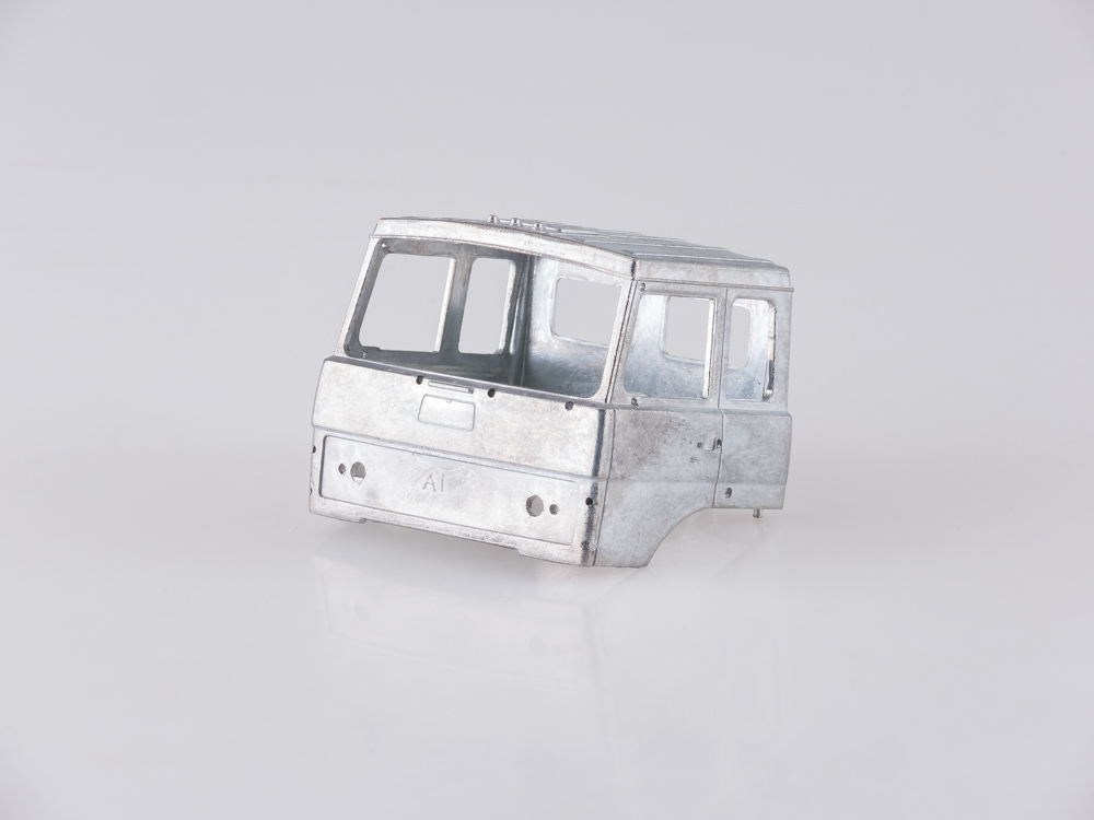 Сборная модель МАЗ-5432 с полуприцепом МАЗ-93971 AVD Models