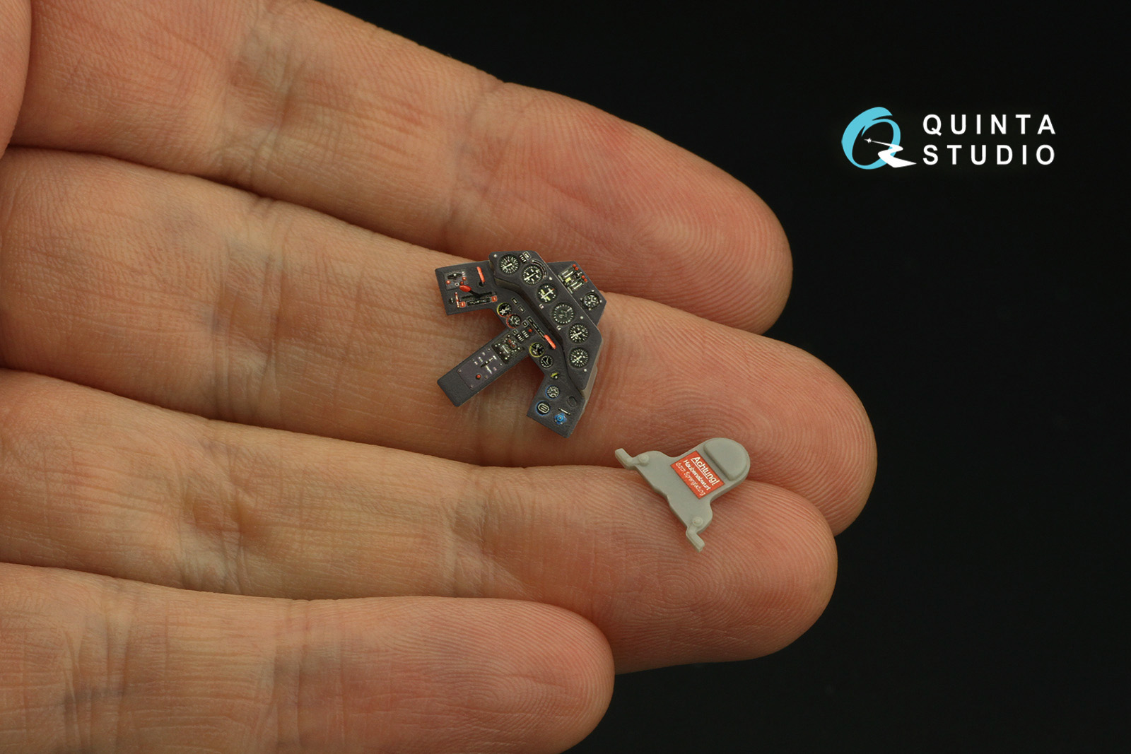 QD48316 3D Декаль интерьера кабины Fw 190A-4 (Hasegawa)