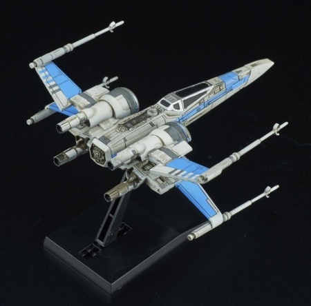 BND-2402704 Star Wars Blue Squadron Resistance X-Wing Fighter Bandai
