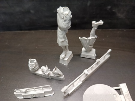 CHM-54298.  Шведский артиллерист, начало 18 века. Материал - смола. Chronos Miniatures